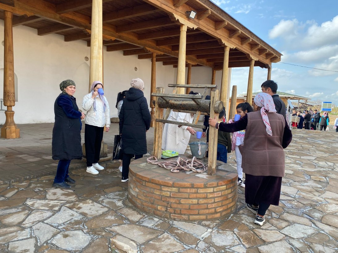 Turkestan mosque - saint water